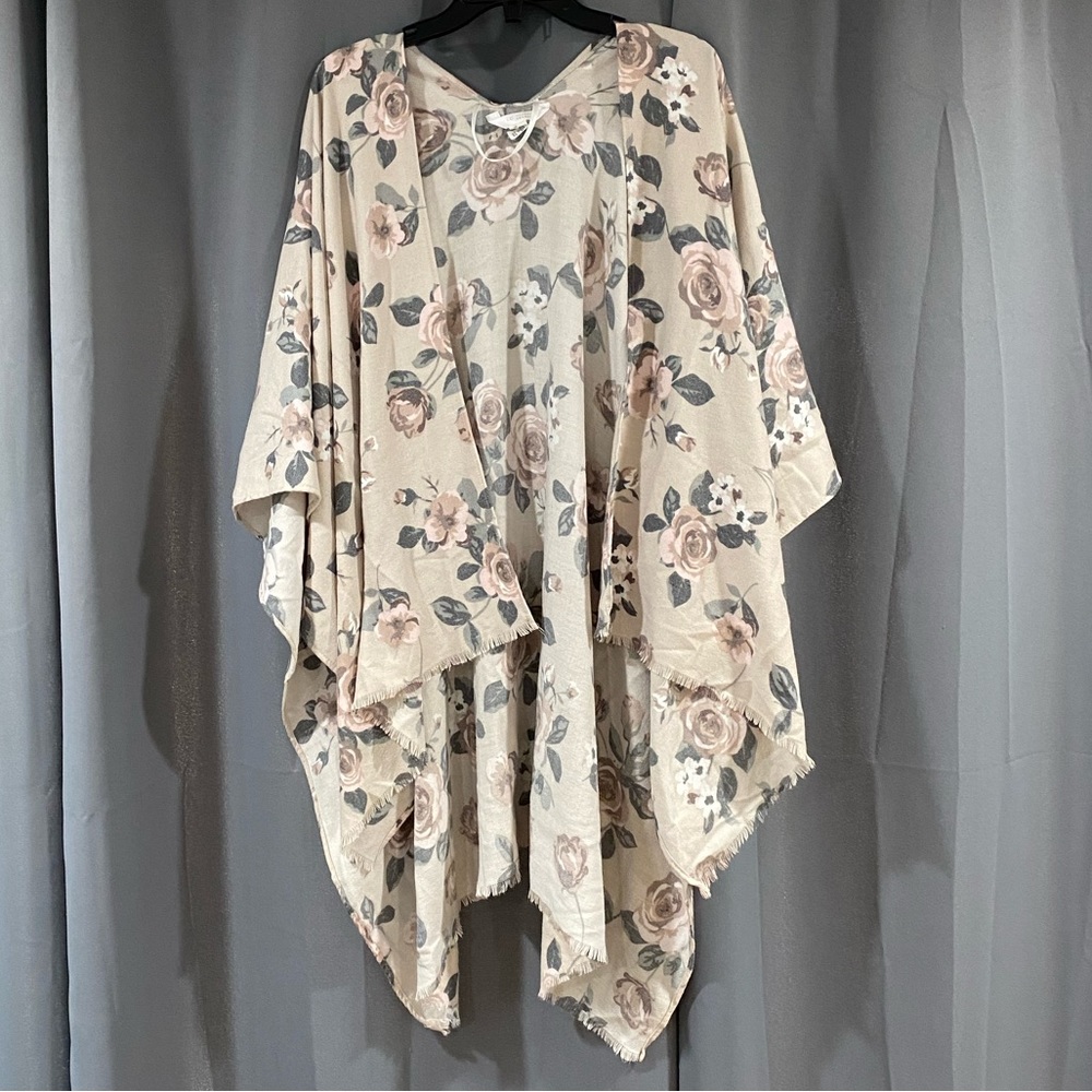 Lauren Conrad blush floral fringe poncho- one size- pink